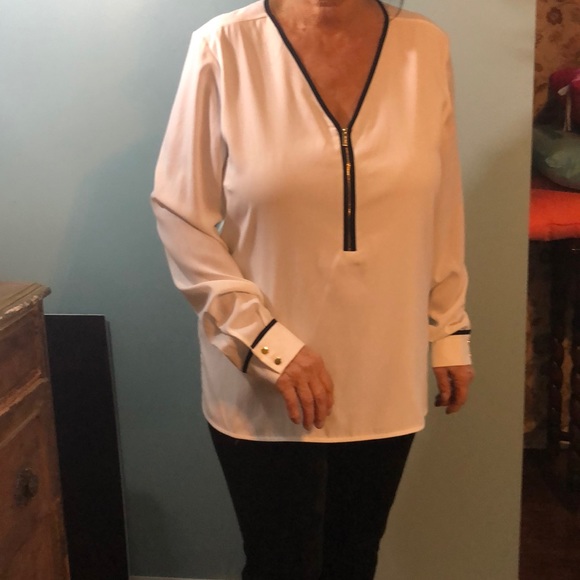 Calvin Klein blouse - Picture 2 of 8